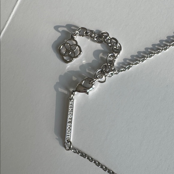 Kendra Scott Silver Pendant Necklace in Platinum Drusy - Picture 16 of 16